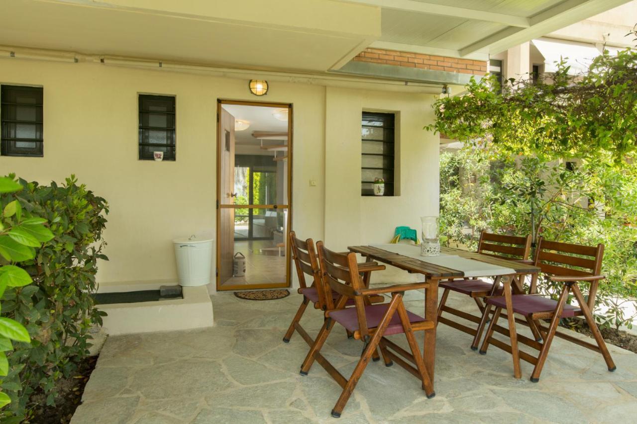 Villa Dihtia On The Sea Pefkochori Exterior photo